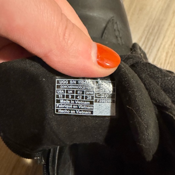 Ugg Noe Black Leather Boots - Women’s 11 - Brand New - Picture 4 of 7